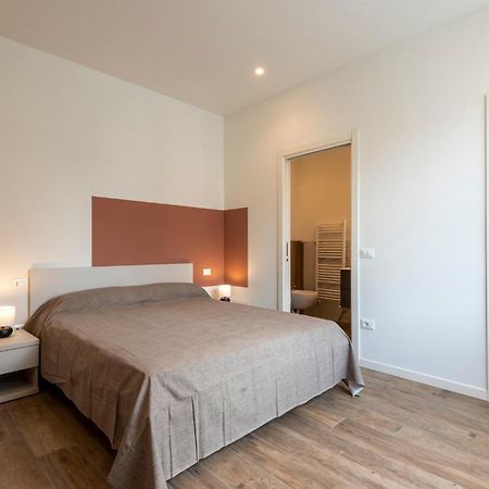 Iarsera Rooms And Apartment Lucca Exteriör bild