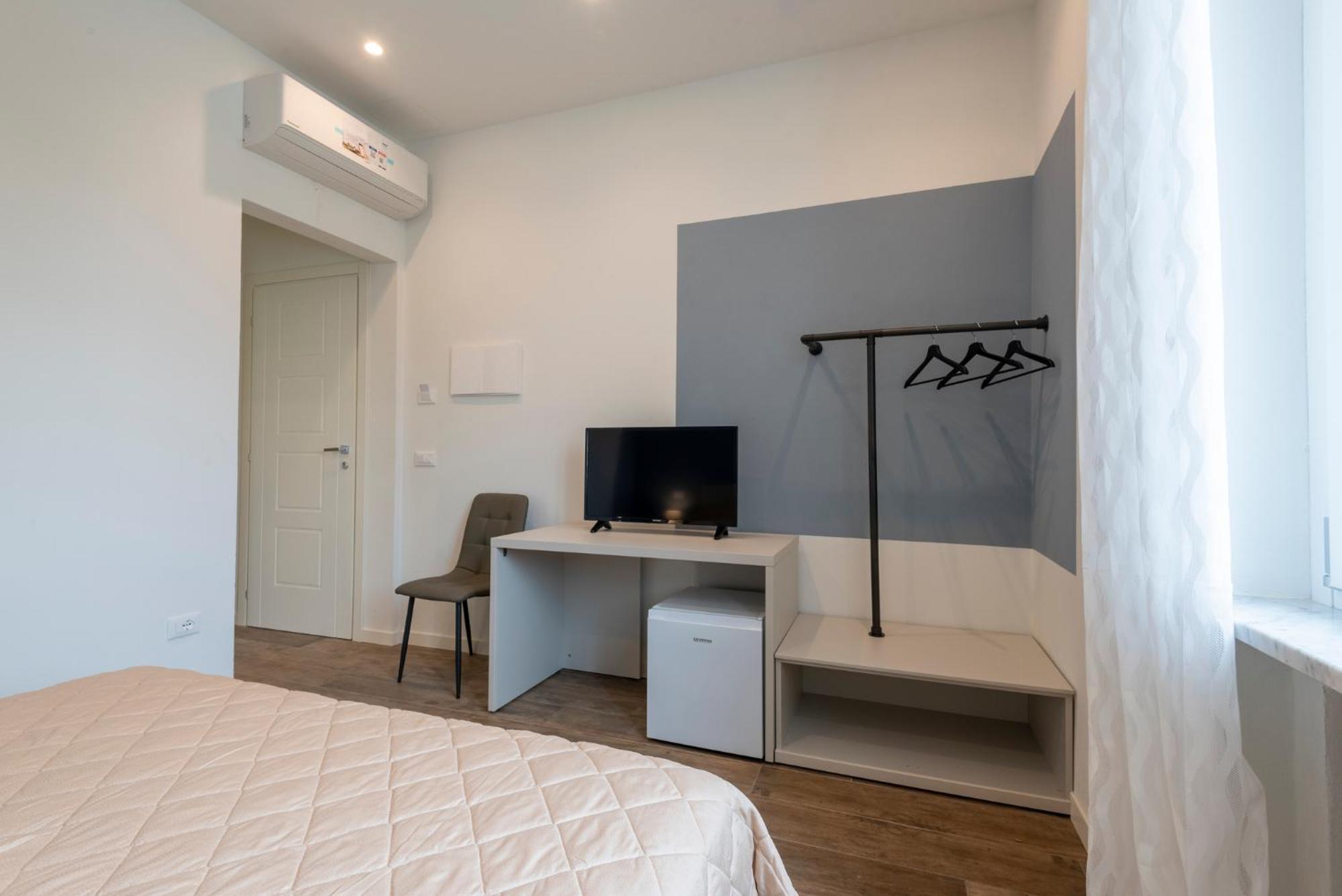 Iarsera Rooms And Apartment Lucca Exteriör bild